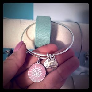 Alex and ani spiral sun bangle